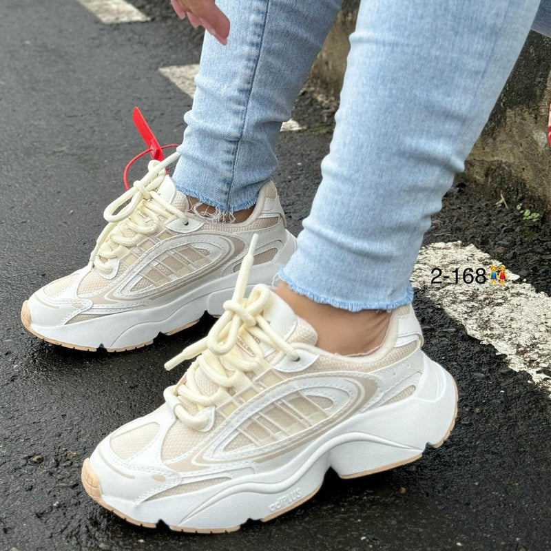 Tenis ADIDAS Ozmillen Femenino